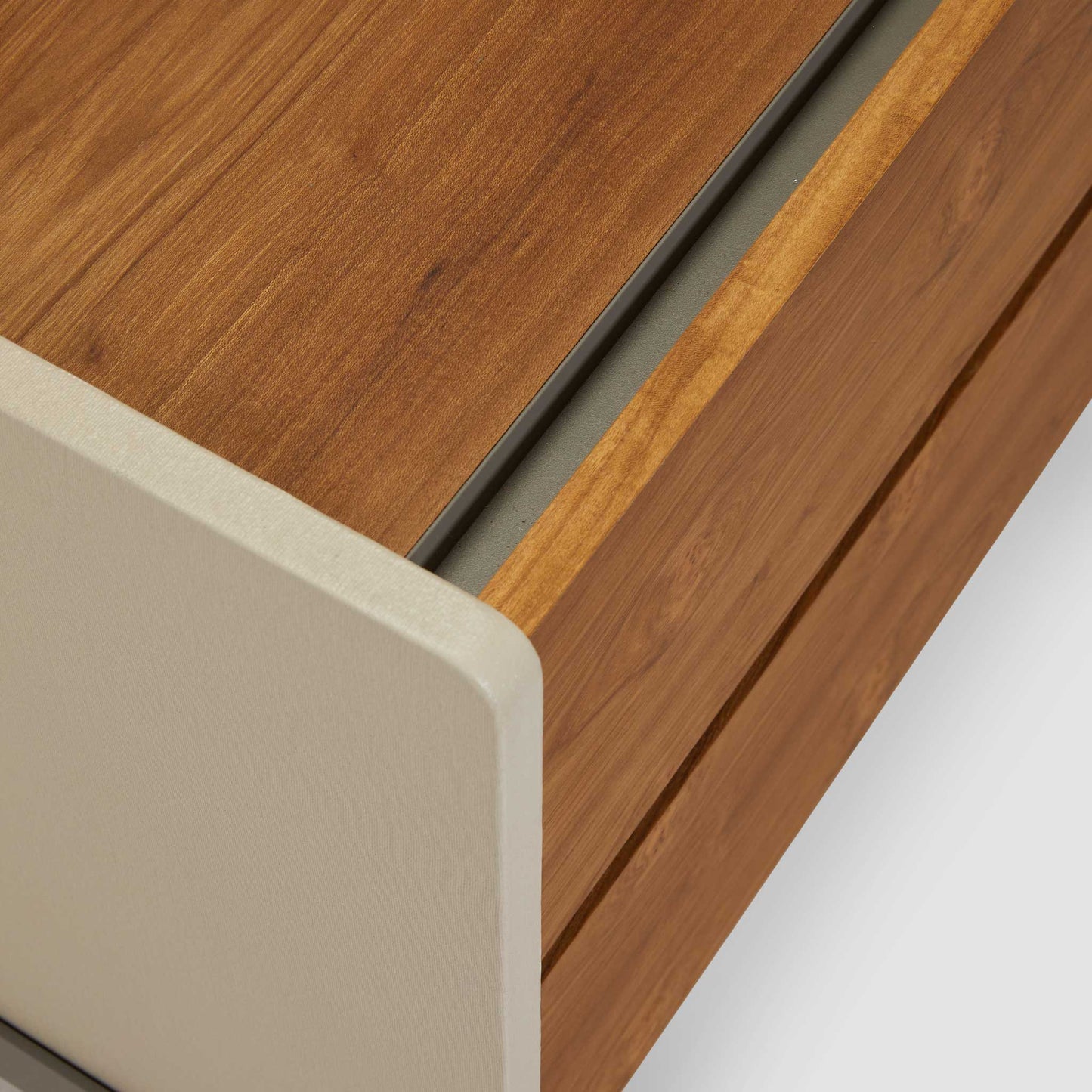 'Yerta' Tall Dresser - 2 drawers