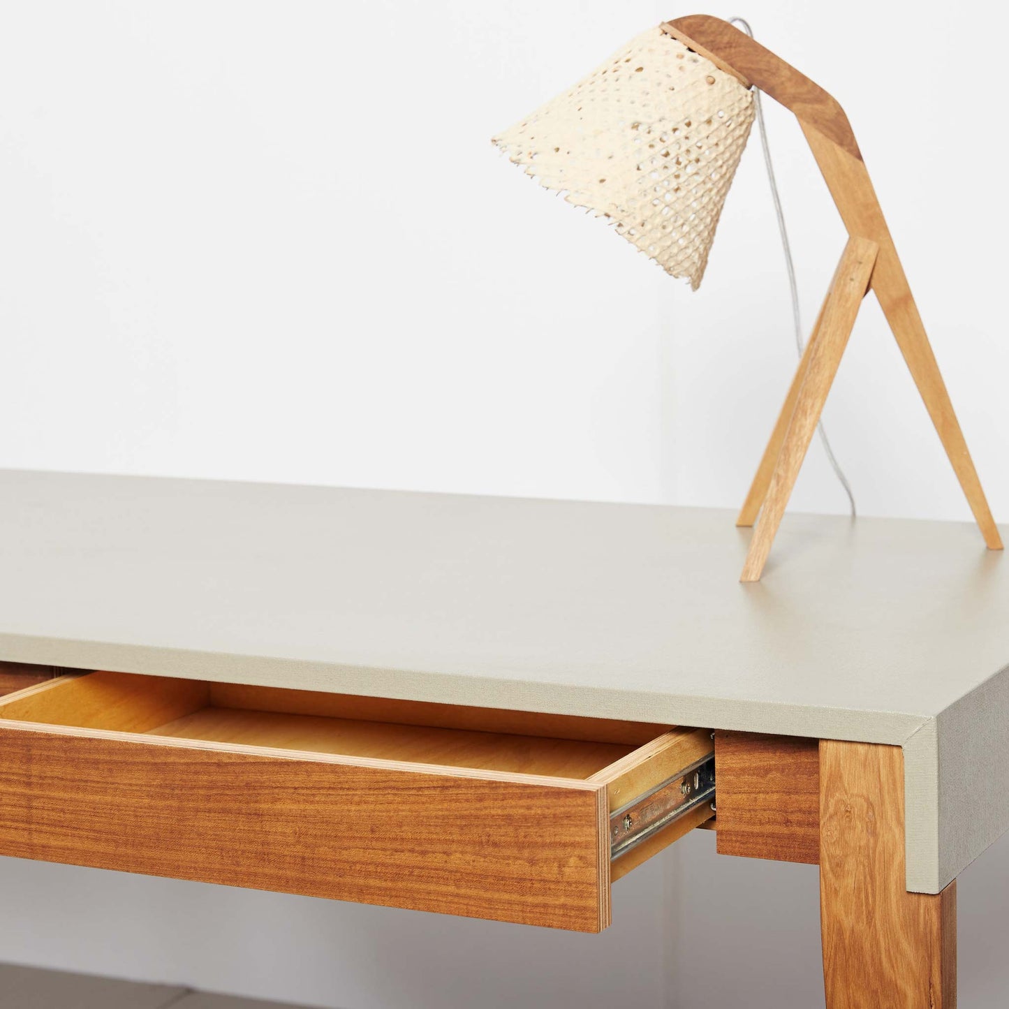 'Flaco' Desk 150