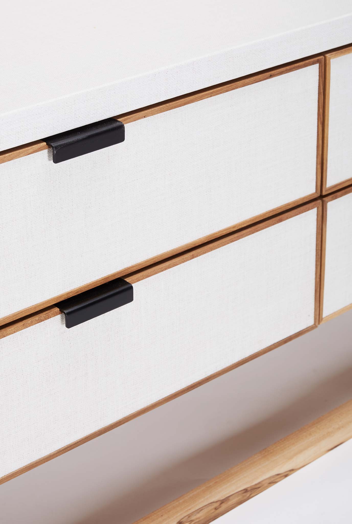 'Buenos Aires' Low Dresser - 4 drawers