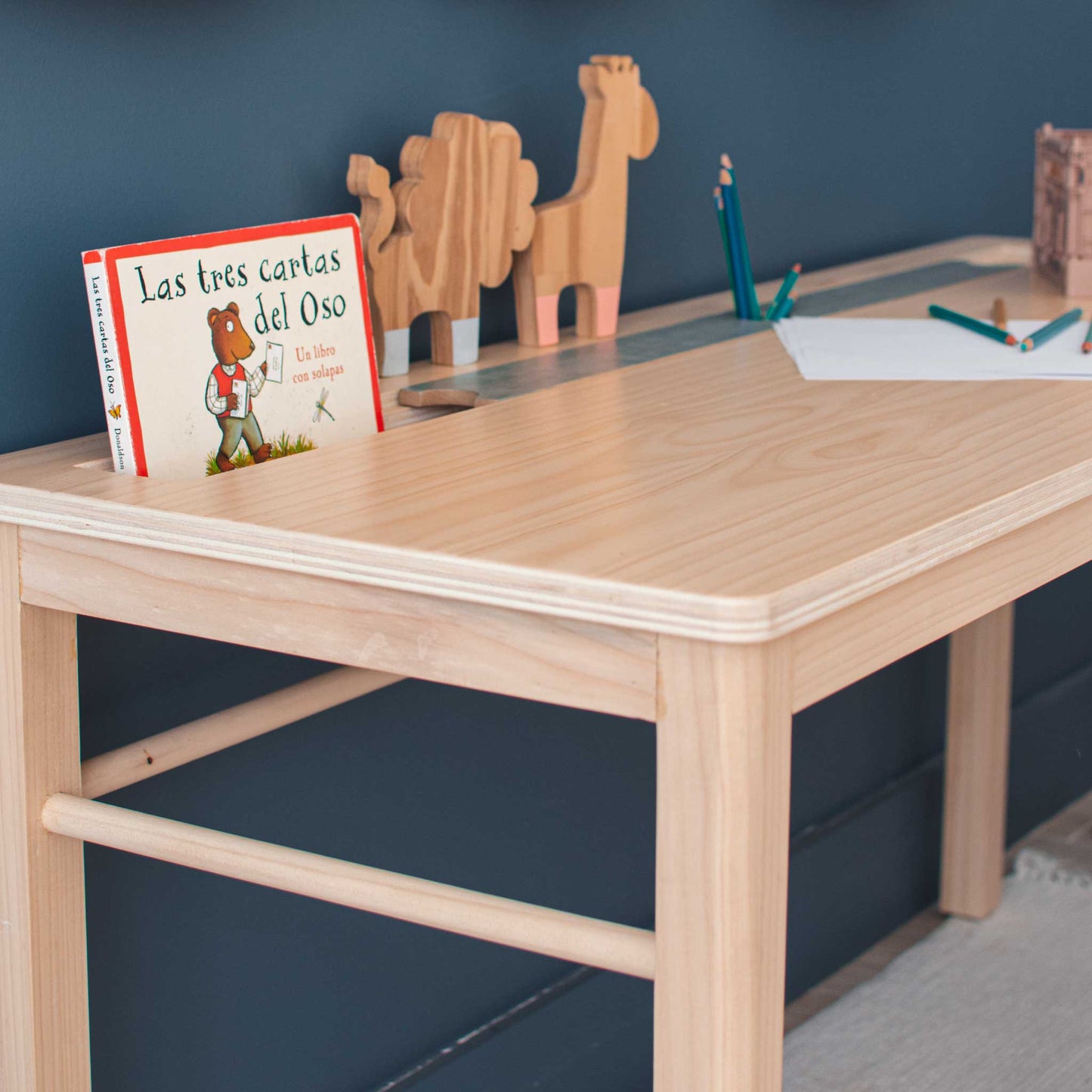 'Canchessori' Low Desk